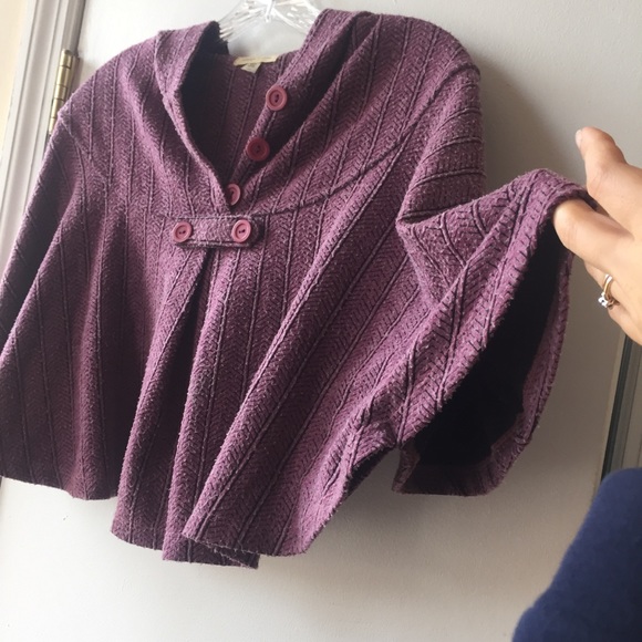 SOLD! Urban Outfitters cropped cape with hood - Picture 2 of 6